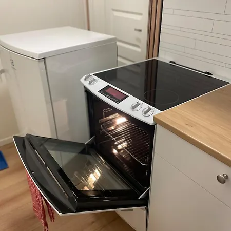 Quiet And Peaceful Apartment, Close To Everything Apartment