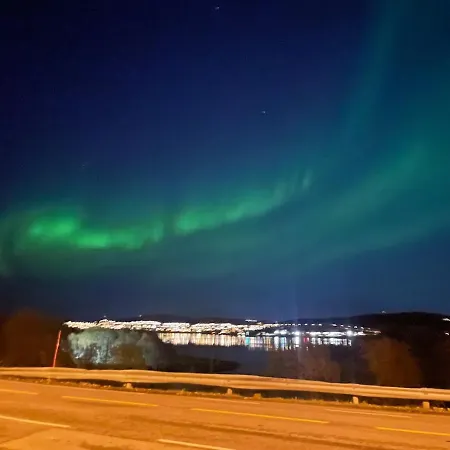 Quiet And Peaceful Apartment, Close To Everything