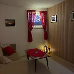 Apartman Quiet And Peaceful Apartment, Close To Everything